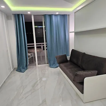 Lovely Estudio Americas, Sea View *